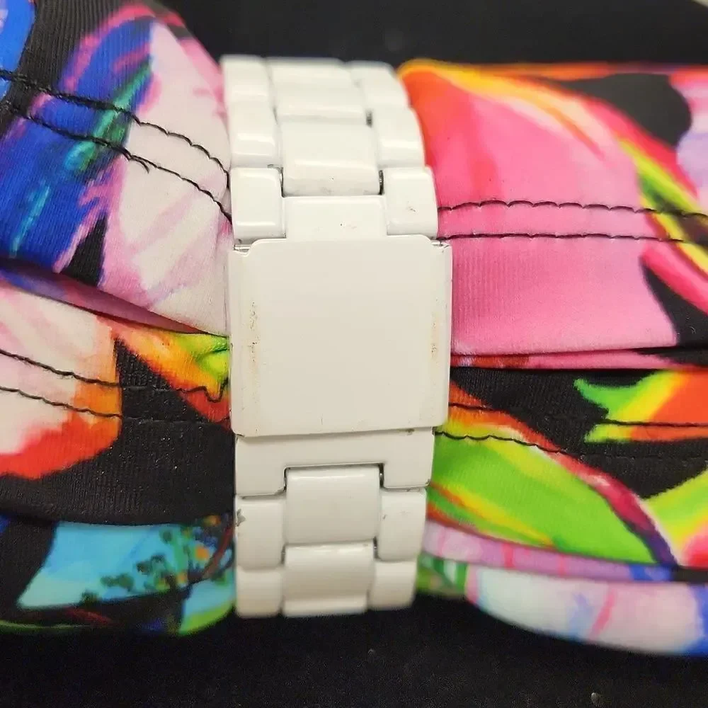SINOBI Quartz Rhinestone Water Resistance Watch